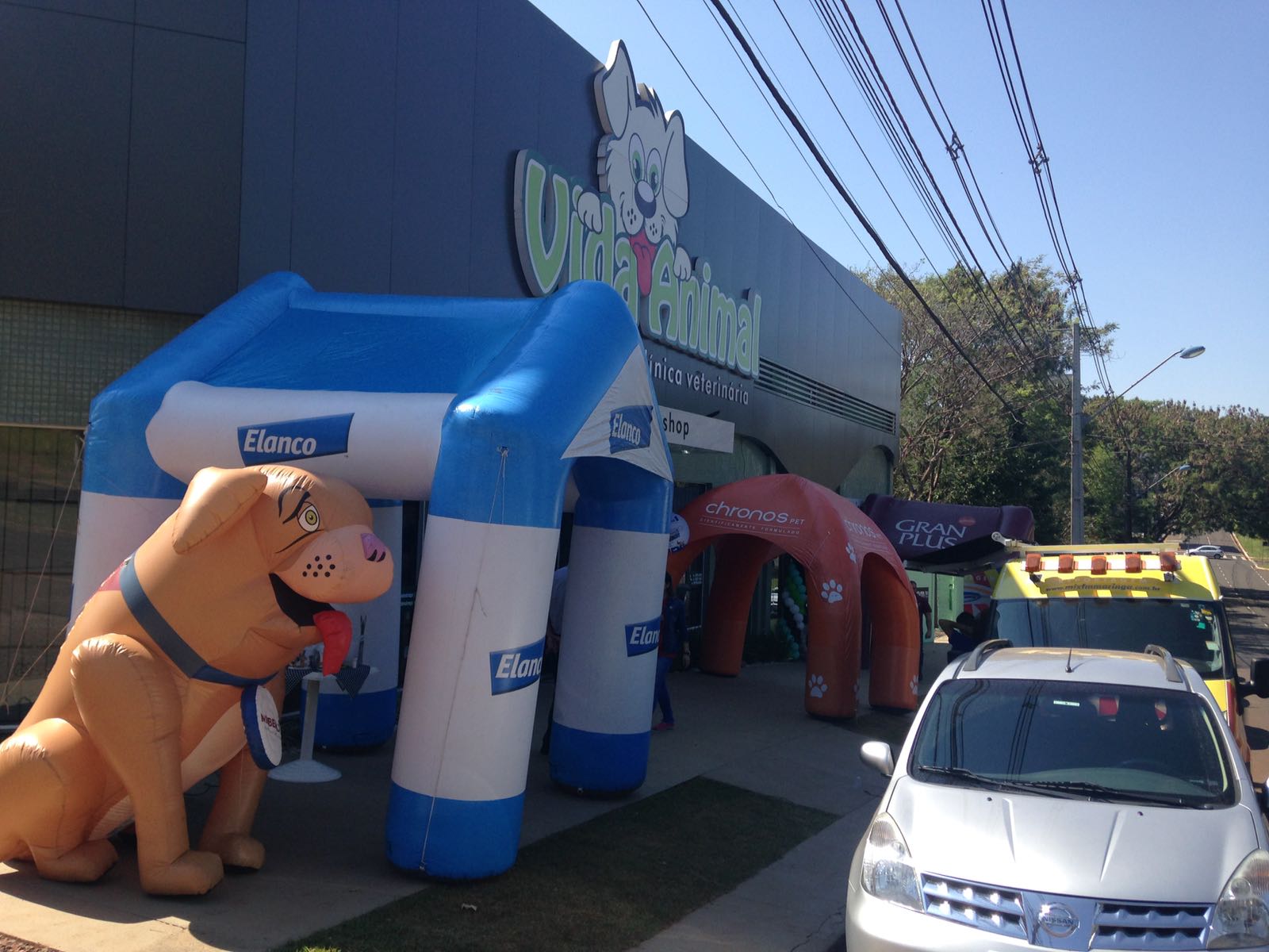 Blitz Mix junto com o "Pet Shop, Vida Animal" Radio Mix FM Maringá