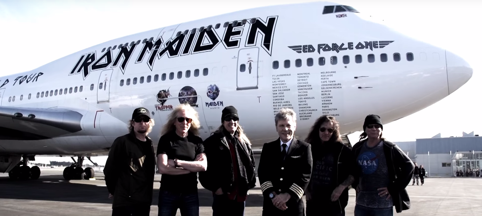 iron-maiden-ed-force-one-2016-book-of-souls-tour