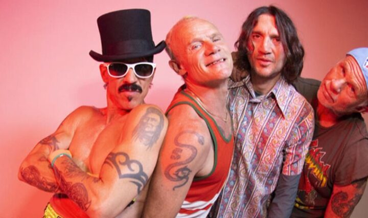 Red-Hot-Chili-Peppers-libera-clipe-psicodelico-do-single-Tippa-My-Tongue