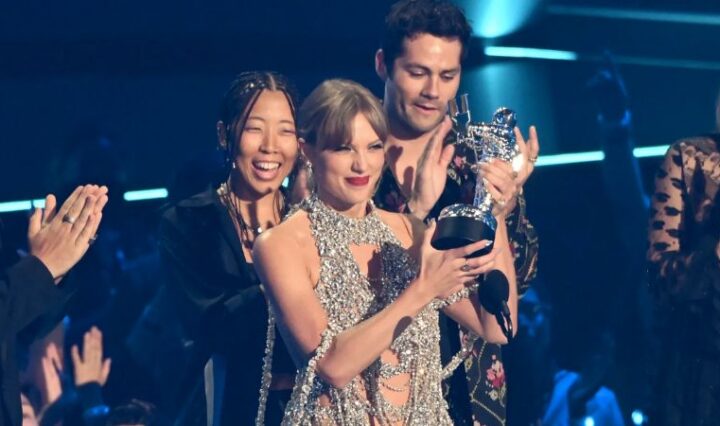Taylor-Swift-anuncia-novo-album-Midnights-para-o-dia-21-de-outubro